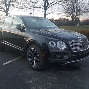 Meet your Posher, Space